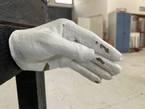 Œuvre : " Main Vide"